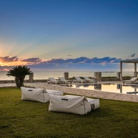 Agnanti Suites, hotel sa Minia