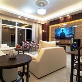 شقة فخمة وواسعة تسع عائلة كبيرة, hotel v destinácii Ajman 