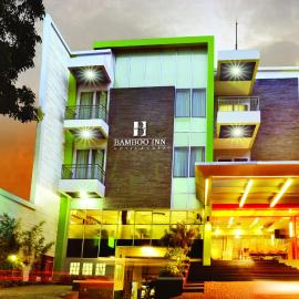 जकार्ता में, होटल BAMBOO INN HOTEL & CAFE