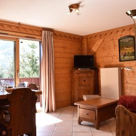 Appartement cosy avec piscine, 3 pièces pour 6 personnes à Méribel Village, proche des pistes - FR-1-180-201