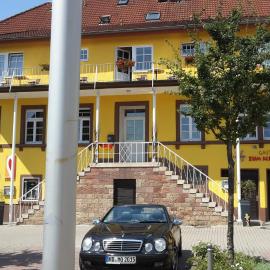 Hotel Zum Schwanen، فندق في ليمن