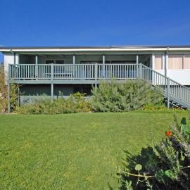 Beachfront Cottage on the Park, hotel in Jurien Bay