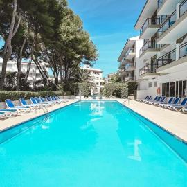 Guya Wave Hotel