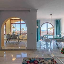 797 Holiday Rentals -Lujoso Atico duplex en el centro de Benalmadena