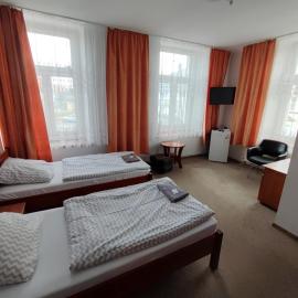 Hotel Stary Ratusz, hotell i Kostomłoty