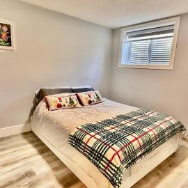 Cozy Private Suite with Separate Entrance & Free Parking