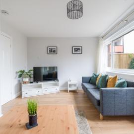 Howick House - Large 3 bedroom house, Gosforth, hotel in Kenton