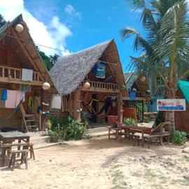 Titaays Surfers Inn, viešbutis mieste Baras