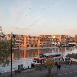 Radiant Penthouse on the Banks of the Thames - Pass the Keys