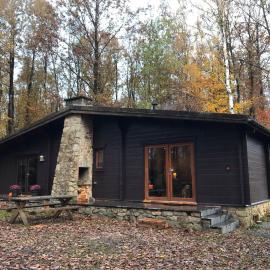Forest Lounge: Petit Mesnil şehrinde bir otel