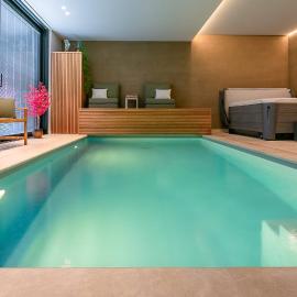 The Newport Lodge included 3h PRIVATE indoor welnes & use e-bikes، فندق في نيوبورت
