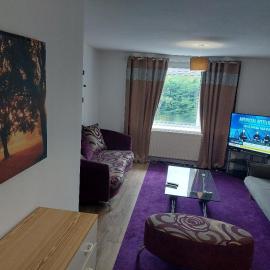 Superb 2 bedroom flat, sleeps 6