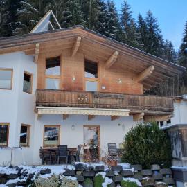 Haus Carina, hotel in Kirchberg in Tirol