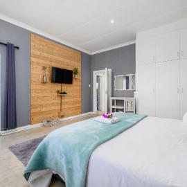 302 On Old Sea View Road Chelsea