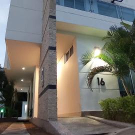 casa vacacional con piscina y jacuzzi privado en girardot, Hotel in La Bolsa