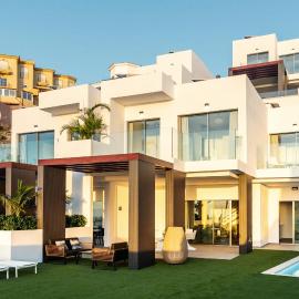 Villa Eden - Seaviews, Large Terrace & Private Heated Pool, hotel a Adeje
