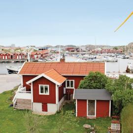 2 Bedroom Stunning Home In Rönnäng, hotel u gradu 'Rönnäng'