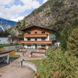 MyHome Apartments Ambach, hotell i Oetz