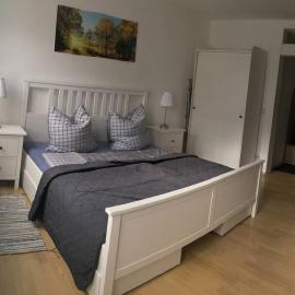 Nette Wohnung gute Austattung Parkplatz Terrasse