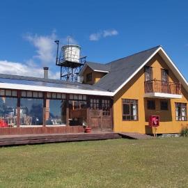 Hosteria Lago del Toro, hotelli kohteessa Torres del Paine