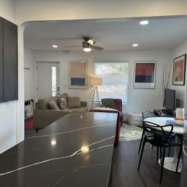 Modern Ranch near Knapp Center, Downtown, hotel in Des Moines
