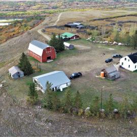 Character farmhouse set in beautiful countryside, hotel Langhamben