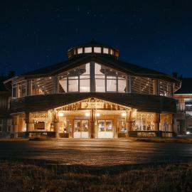 Lapland Hotels Ylläskaltio, hotel di Akaslompolo