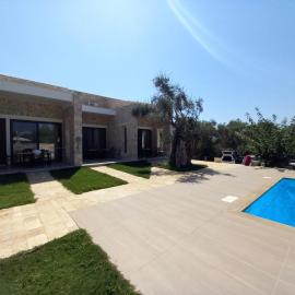 Zefiros Luxury Apartments