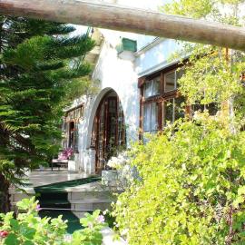 Buckingham Place Guesthouse, hotel u gradu Mount Road