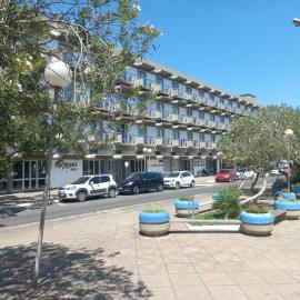 HOTEL BEIRA-MAR CENTRO DE EVENTOS، فندق في ترامانداي