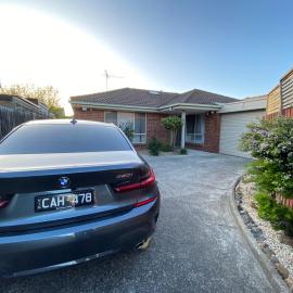 4 Beds-Whole House-U2-9 Dennis Street-Reservoir, hotel in Melbourne