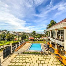 Villa London Puncak, hotel in Sampal 2