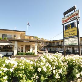 Bathurst Explorers Motel, viešbutis mieste Baterstas