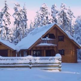Norwegian Log Cabin The Roe Deer -sauna & hot tub, hotel in Keith