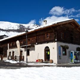 Casa Gallo - Bormolini Hotels & Apartments, hotel in Livigno