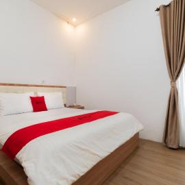 RedDoorz Syariah at Jalan Andalas Padang, ξενοδοχείο σε Kampungdurian