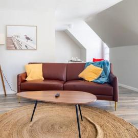 Charming Carriage Cottage from 1920s, hotel in Oklahoma City