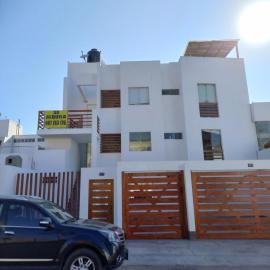 Departamento super cómodo Playa Naplo, khách sạn ở Naplo