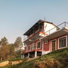 Odyssey Stays Kausani, hotel in Kausani
