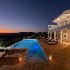 Villa Kamos