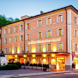 Albergo Ristorante Corsini, hotel en Pavullo nel Frignano