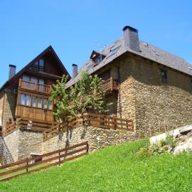 Apartamentos Solsalient, hotel din Vilac