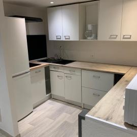 Appartement 1er Etage 42m2 hyper centre ville / parking gratuit, hotel v destinácii Riom