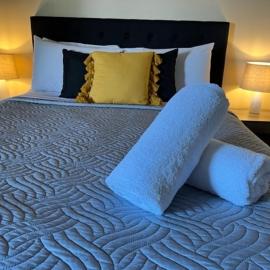 Jackie Howe Motel, khách sạn ở Warwick