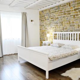 R Cottage Jacuzzival, hotel in Balatonfenyves