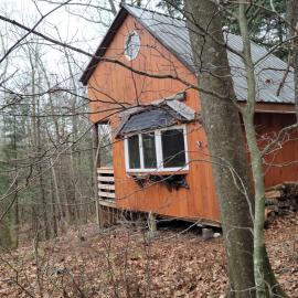 Vana Kuti-cabin in the woods, hotel v destinaci Camden