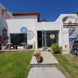 Roots Backpackers, hotel em Rada Tilly