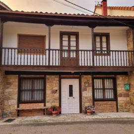 La Jomeruca ,espaciosa casa rural cerca de playa y montaña