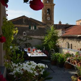 La Terrazza di Vico Olivi B&B, hotel a Ventimiglia