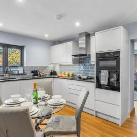 Isabel's wing! A stunning 2 bedroom Property, hotel a Norwich